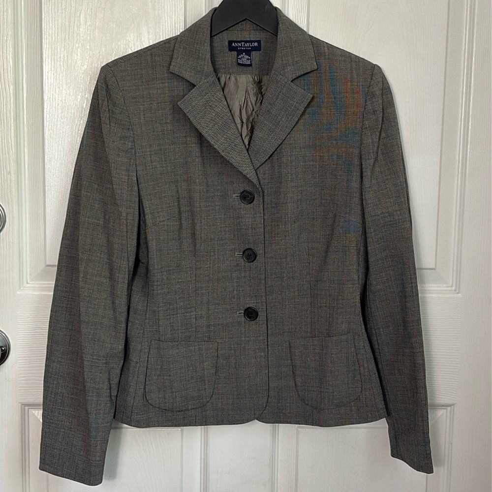 ANN TAYLOR Stretch Gray Wool 3 button blazer size 6 lined  acetate viscose